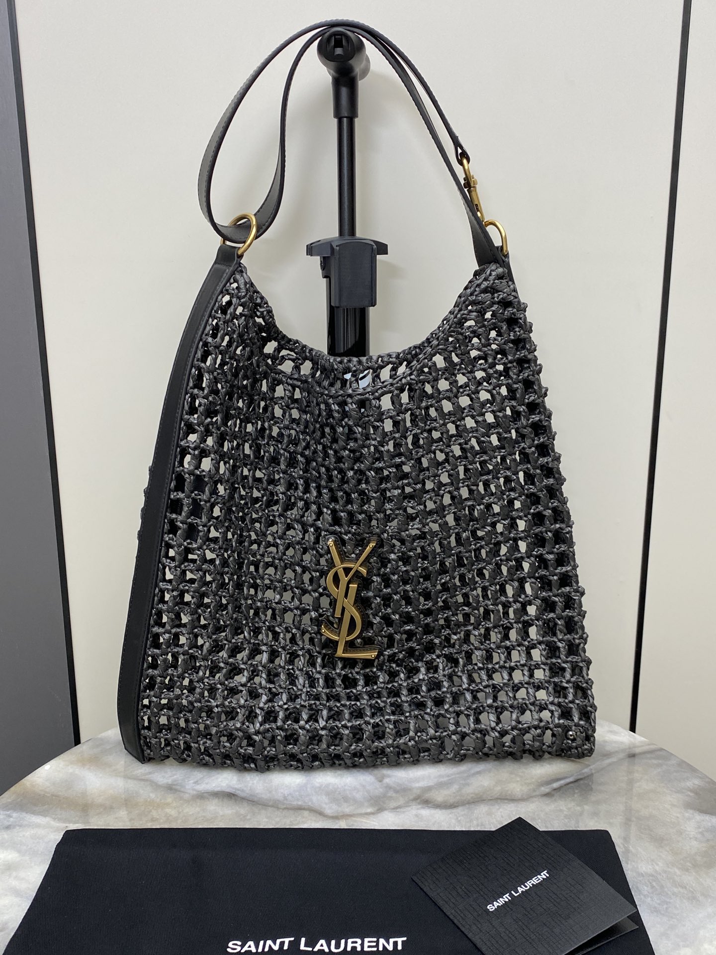 oxalis woven shoulder bag raffia woven black/gold 781289